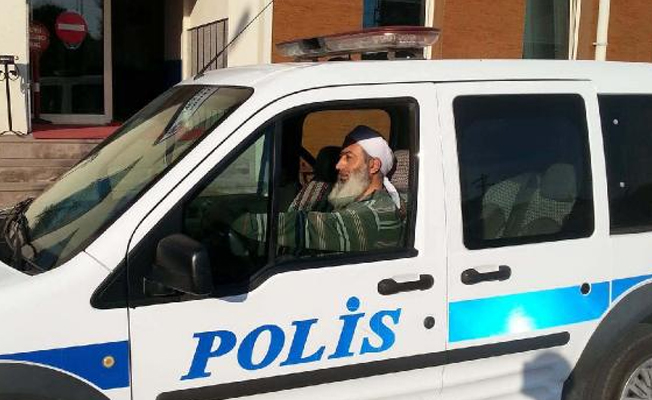 Sarıklı- sakallı polis memuru açığa alındı!