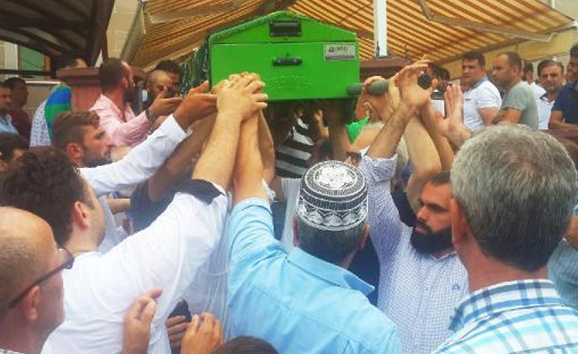 Apandisiti patladığı için zehirlenen kadın 4 ay sonra öldü!