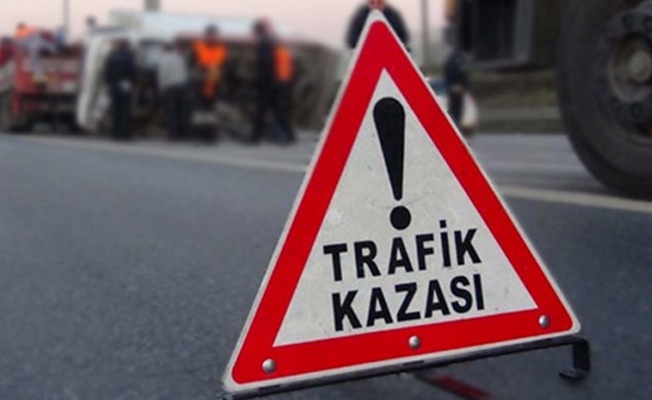 Otomobille komyan çarpıştı 4 kişi öldü!