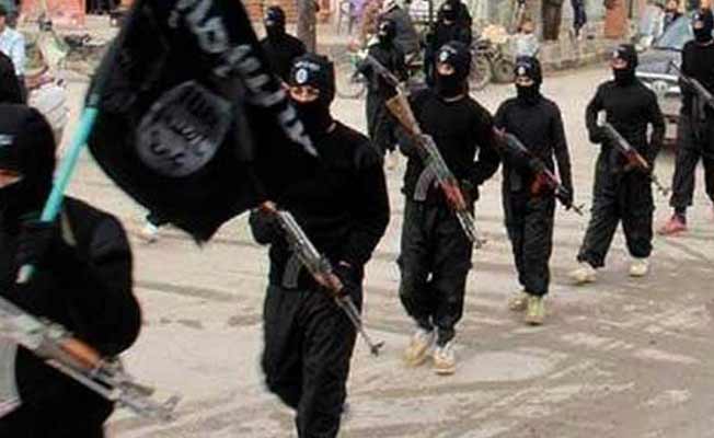 ABD'den Rakka açıklaması: 2000 kadar IŞİD militanı bulunmakta!