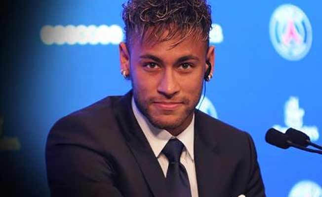 Neymar'ın basın toplantısında Beşiktaş sürprizi