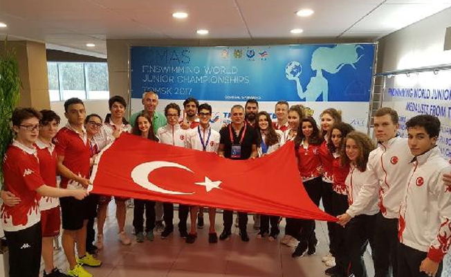 Paletli Yüzme Gençler Dünya Şampiyonası'nda yeniden dünya ikinciliği!