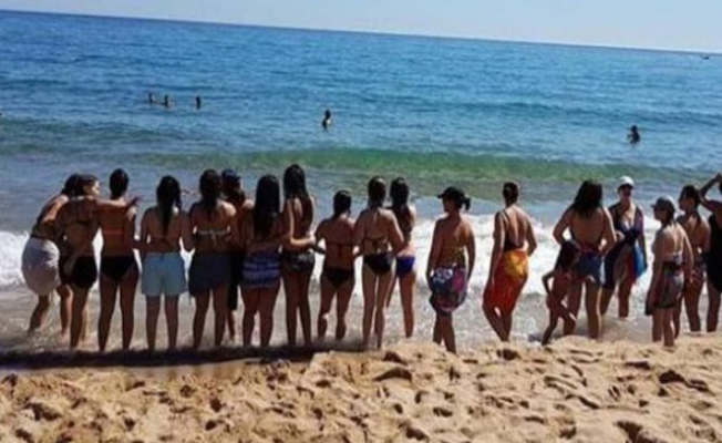 O ülkede bikini isyanı: Normalleşmesi için eylemler düzenlediler