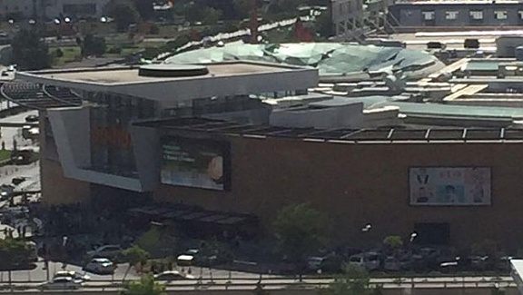 Ankara'da AVM çatısı çöktü: 3 yaralı