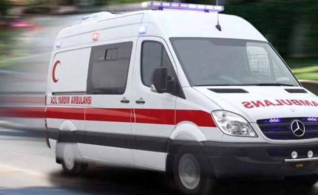 İki otomobil kafa kafaya çarpıştı: 3 ölü, 1 yaralı!