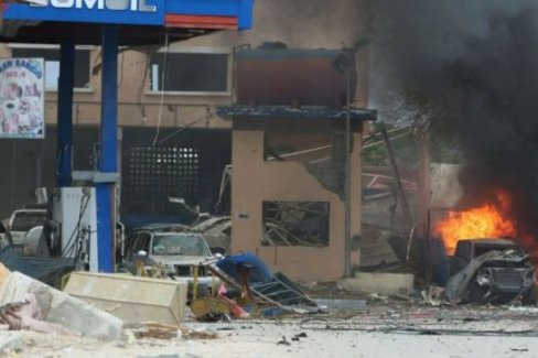 Otele bombalı saldırı: En az 15 kişi hayatını kaybetti