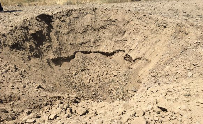 PKK tarafından yola tuzaklanan 120 kilogram bomba imha edildi!