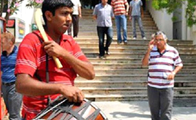 Profesörün gidişine sevinen rektör davul çaldırdı, şok ceza ile karşılaştı