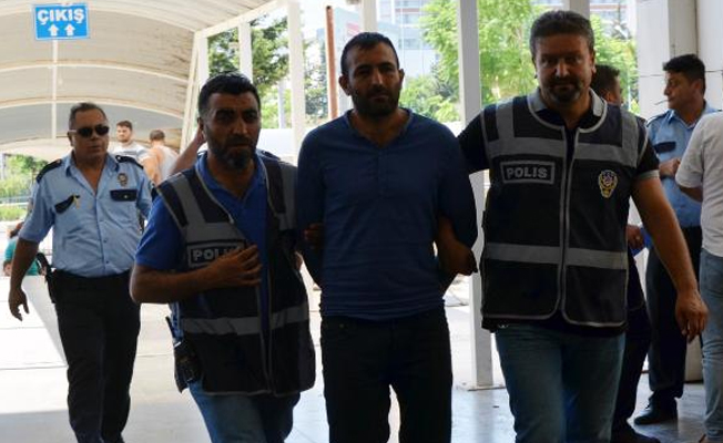 Hırsızlık şüphelisini garson kılığında yakaladı!