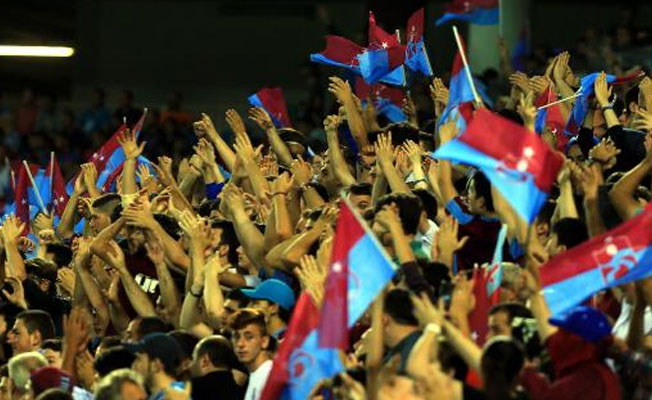 Trabzonspor 2 isim için beklemeye geçti!