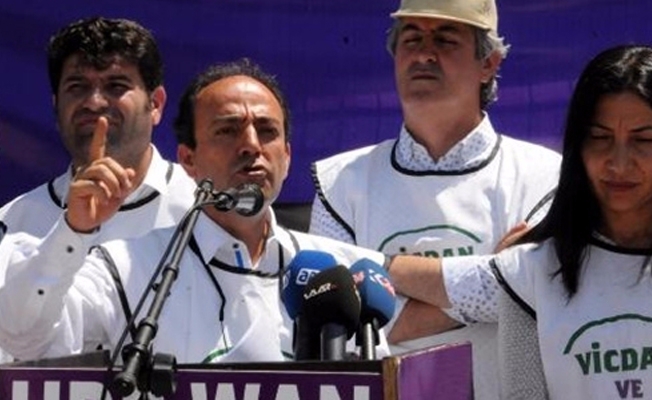 Baydemir: AKP hükümeti kendi çıkarı için barış masasını devirdi