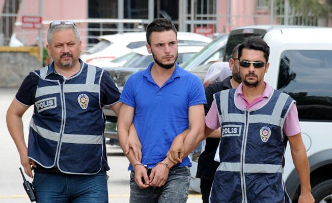 'Bunlar da anne baba mı?' lafı kardeş katili etti!
