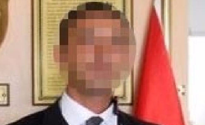 Kız öğrenciyi SMS'le tacizden açığa alındı!