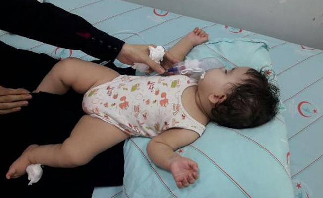 Annenin müdahalesi bebeğini kurtardı