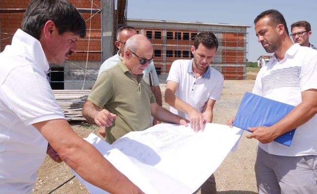 Okulcu Hasan'dan 3 okul daha