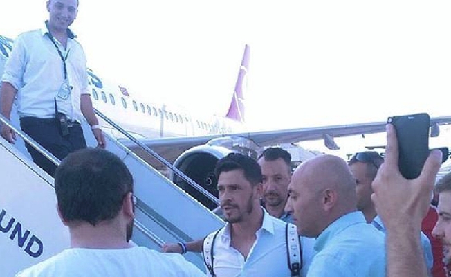 Fenerbahçe'nin yeni 10 numarası Giuliano İstanbul'a geldi!