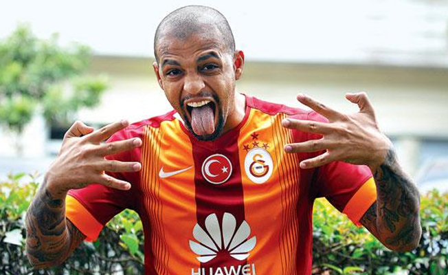 Felipe Melo dönüyor!