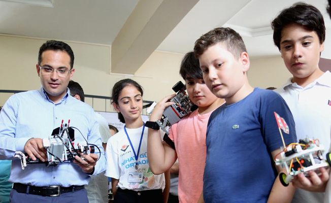 Yaz Bilim Kampı’nda sertifika heyecanı