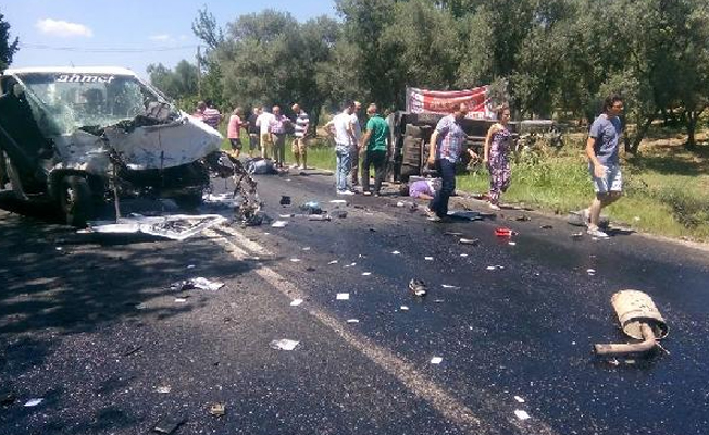 Bursa'da kamyonet ile cip çarpıştı: 2’si ağır, 6 yaralı!