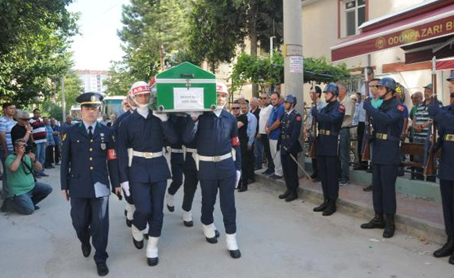 Eskişehir'in en yaşlı gazisi askeri törenle toprağa verildi!