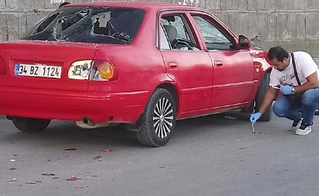 Husumetlisini, kendisine müdahale etmeye çalışanı ve yoldan geçen vatandaşı tabancayla yaraladı
