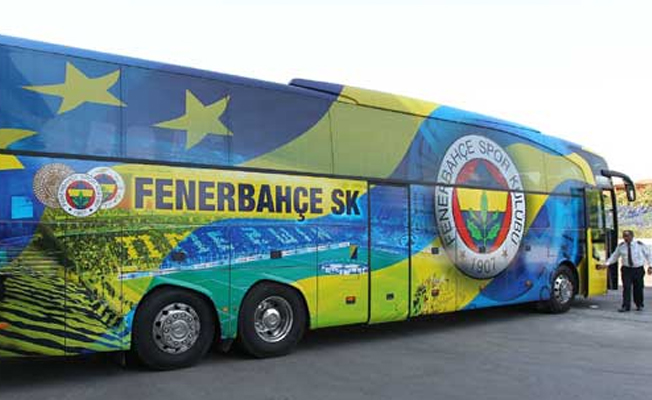 Fenerbahçe otobüsüne saldırı!
