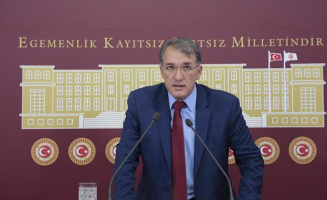 'ÖSYM yönetimi artık o koltuklarda oturmamalı'