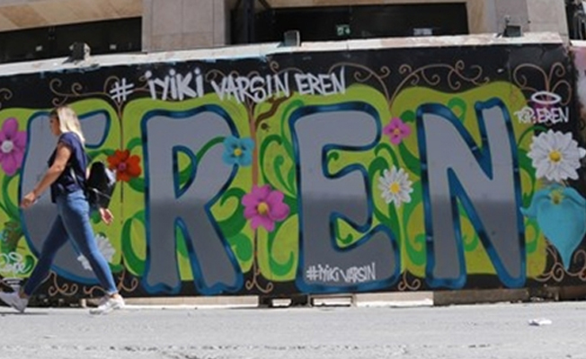 Eren Bülbül için İstiklal Caddesi'nde grafiti yapıldı