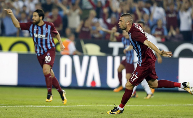 Burak Yılmaz gollerle döndü; Trabzonspor, Konyaspor'u devirdi