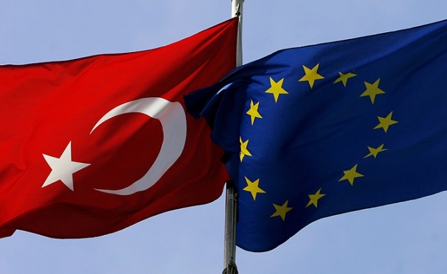 AB Türkiye’ye verilen fonları gözden geçiriyor