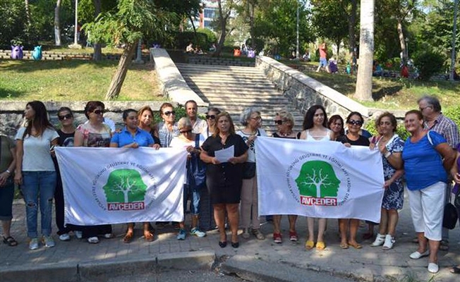 AVCEDER'den sahil kirliliğine tepki: İBB ekipleri müdahale etmeli!