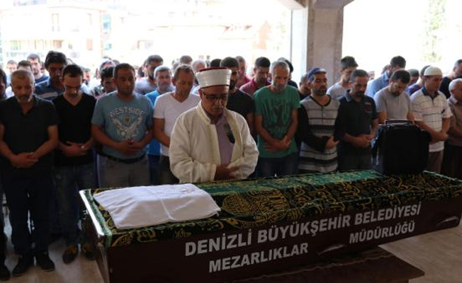 Cezaevinde boğularak öldürülen genç bugün toprağa verildi!