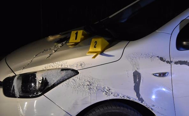 Park halindeki otomobile asitli saldırı