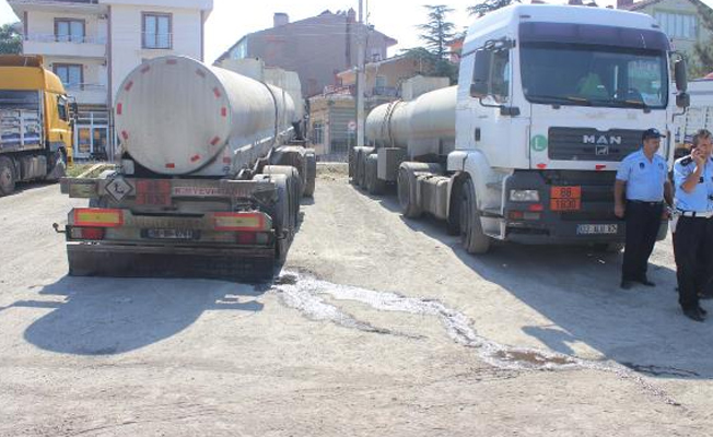 Asit tankerinden gelen sızıntı korkuttu!