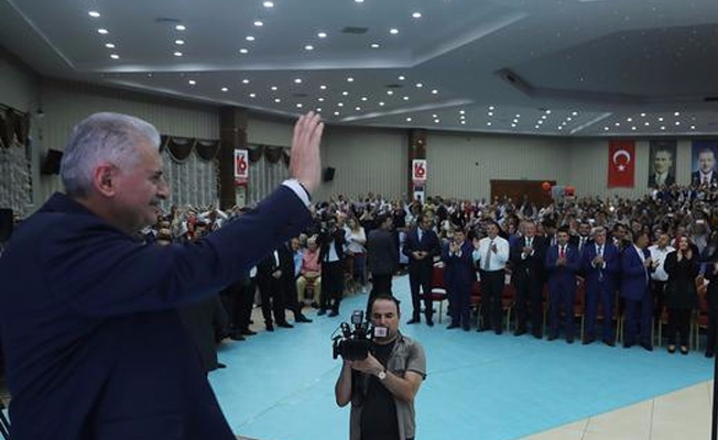 Yıldırım: Darbeciler, Balyozcular, Ergenekoncular sırasını savdı, FETÖ'cülere görevi devretti