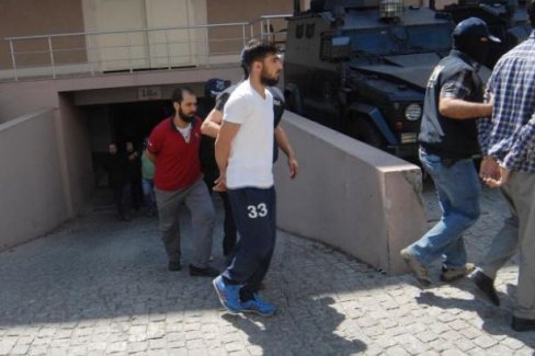 İzmir'de IŞİD operasyonu: 10 gözaltı
