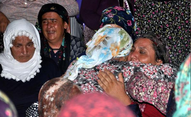 Düziçi’ne şehit ateşi düştü: Şehidin yakınları fenalık geçirdi!