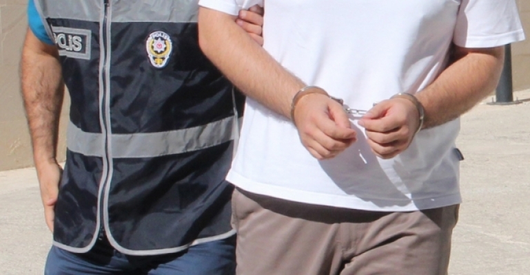 Eski Tuğamiral Polat gözaltına alındı