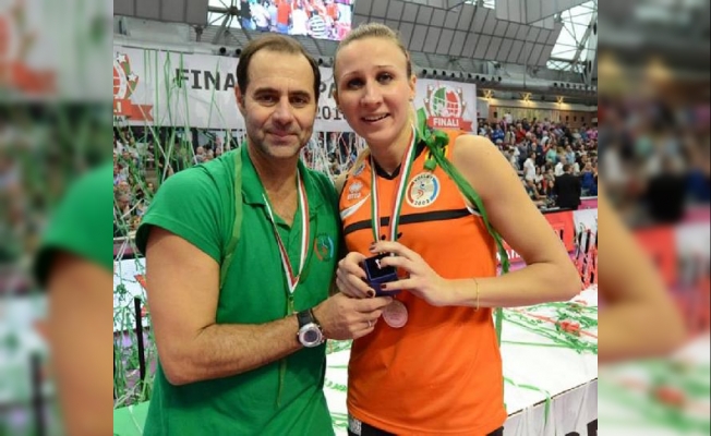 Nikalina Bashnakova ve Vercesi Klimovic Bursaspor’da!