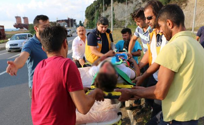 Motosiklet takla attı: 2 kardeş yaralandı!