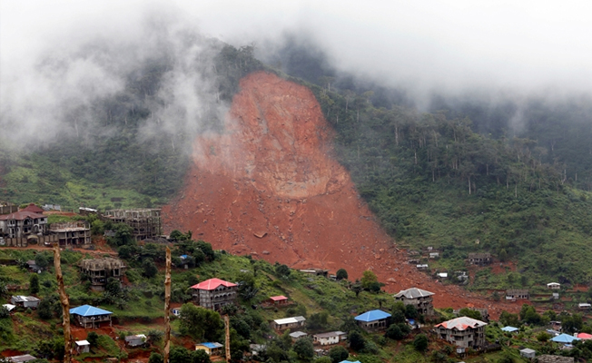 Sierra Leone'de heyelan faciasında 156’sı çocuk 461 kişi can verdi, 600 kayıp var!