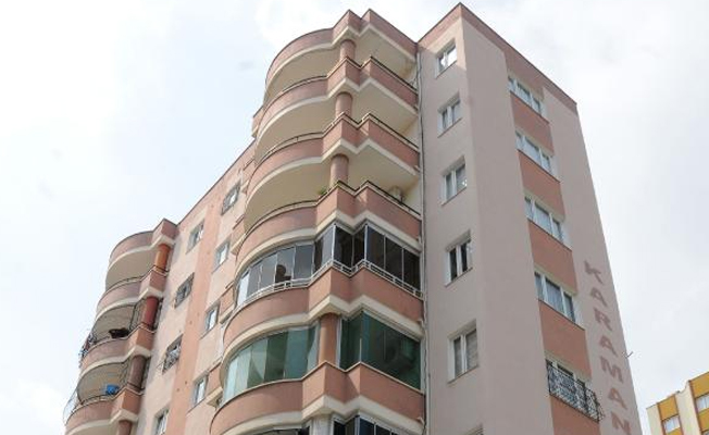 Pencereden düşüp öldü