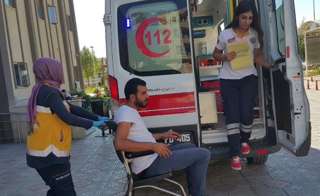 Yolcu minibüsü devrildi: 4 yaralı