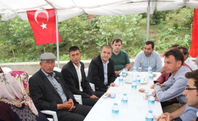 Ömer Halisdemir’in babasından Eren Bülbül'ün ailesine taziye ziyareti