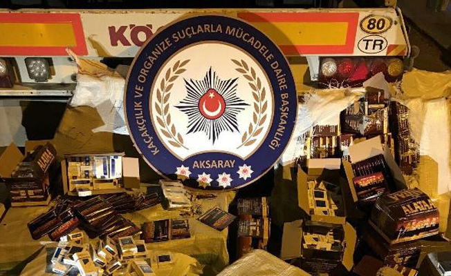 Aksaray'da TIR'da 7 bin 900 paket kaçak sigara ele geçirildi