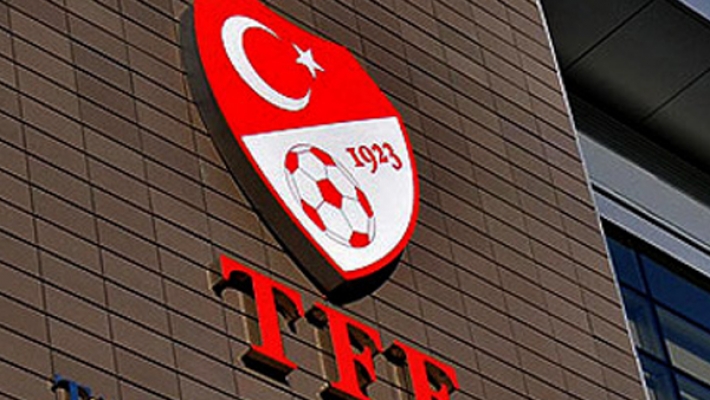TFF'de kılıçlar çekildi: Oğlumun yerine mi geçeceksin!