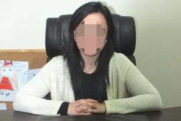 Öğretmen kadın, eşini bıçakladı!