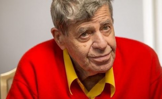 Ünlü komedyen Jerry Lewis hayatını kaybetti!