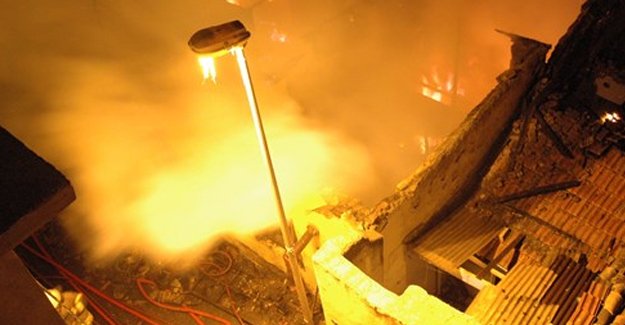 İzmir'de korkutan yangın