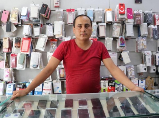İyilik yaptığı İran'lı telefonunu çaldı